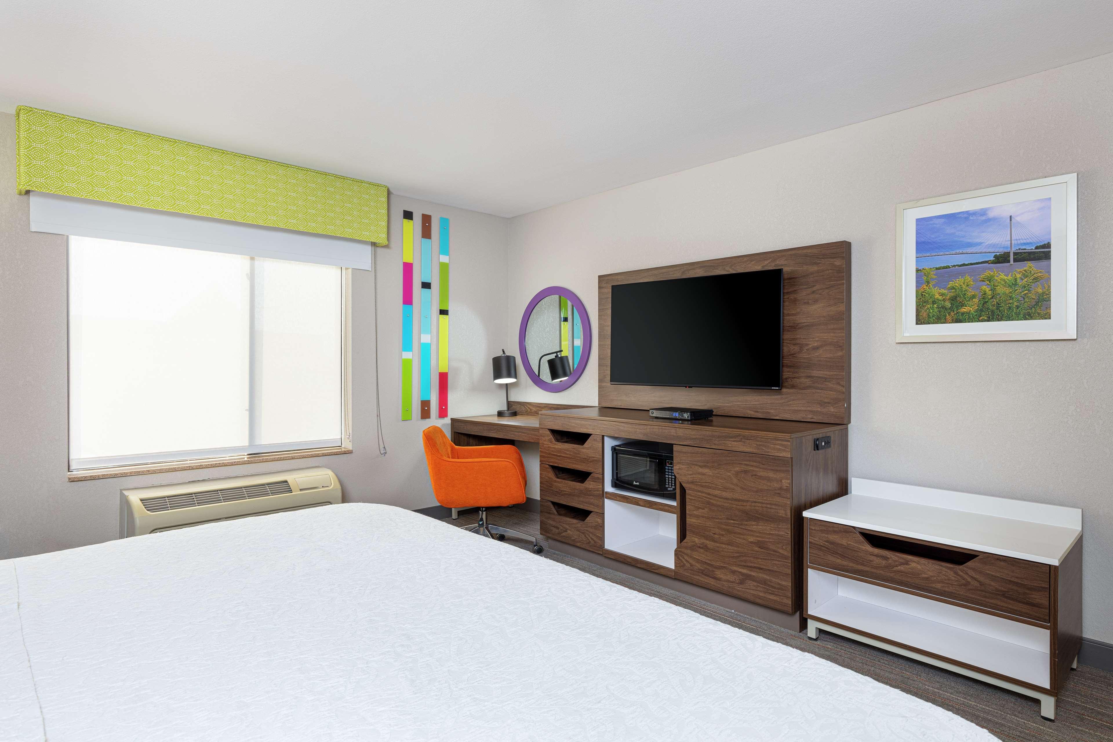 Newly Renovated Hampton Inn Omaha West Lakeside Exteriör bild