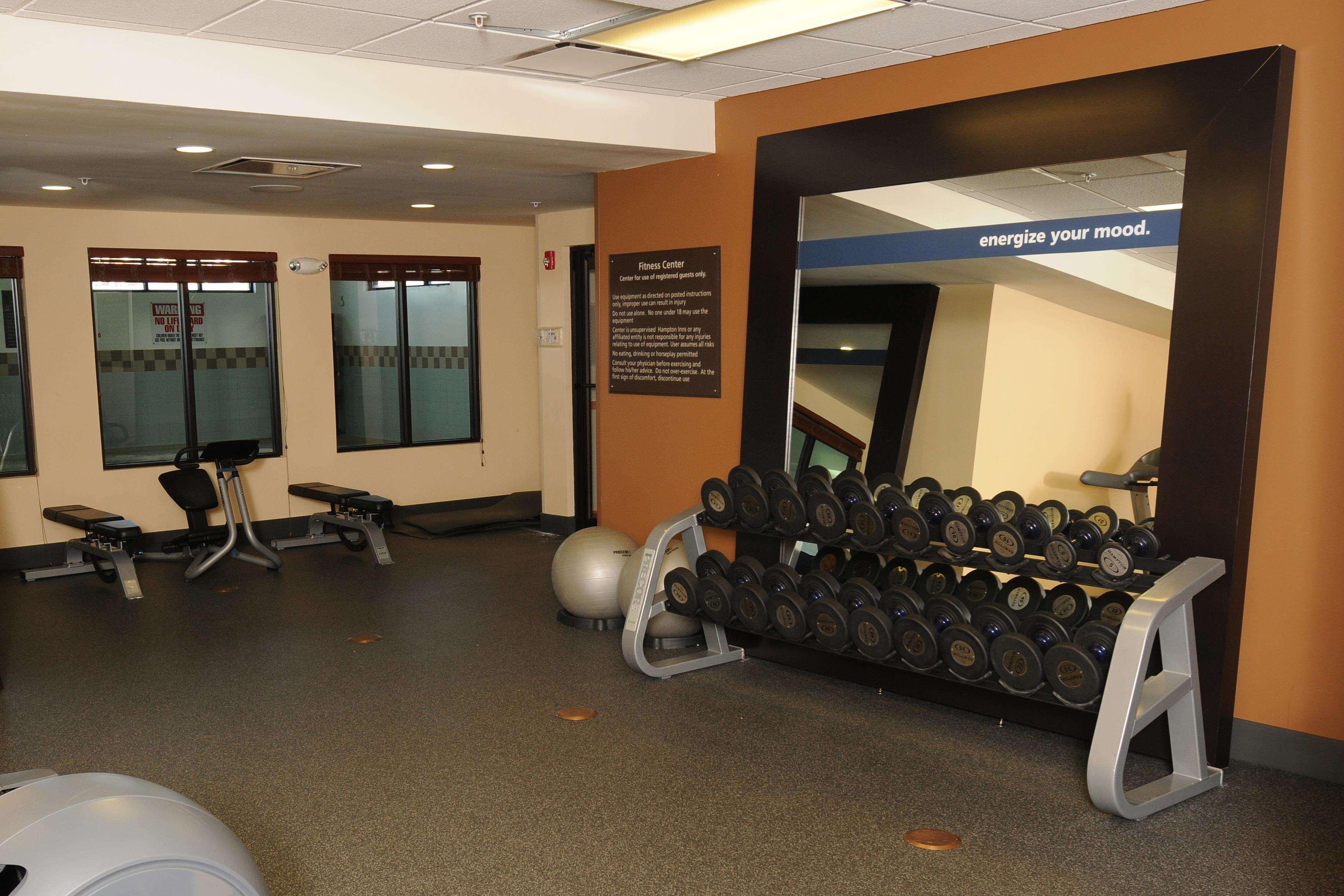 Newly Renovated Hampton Inn Omaha West Lakeside Exteriör bild