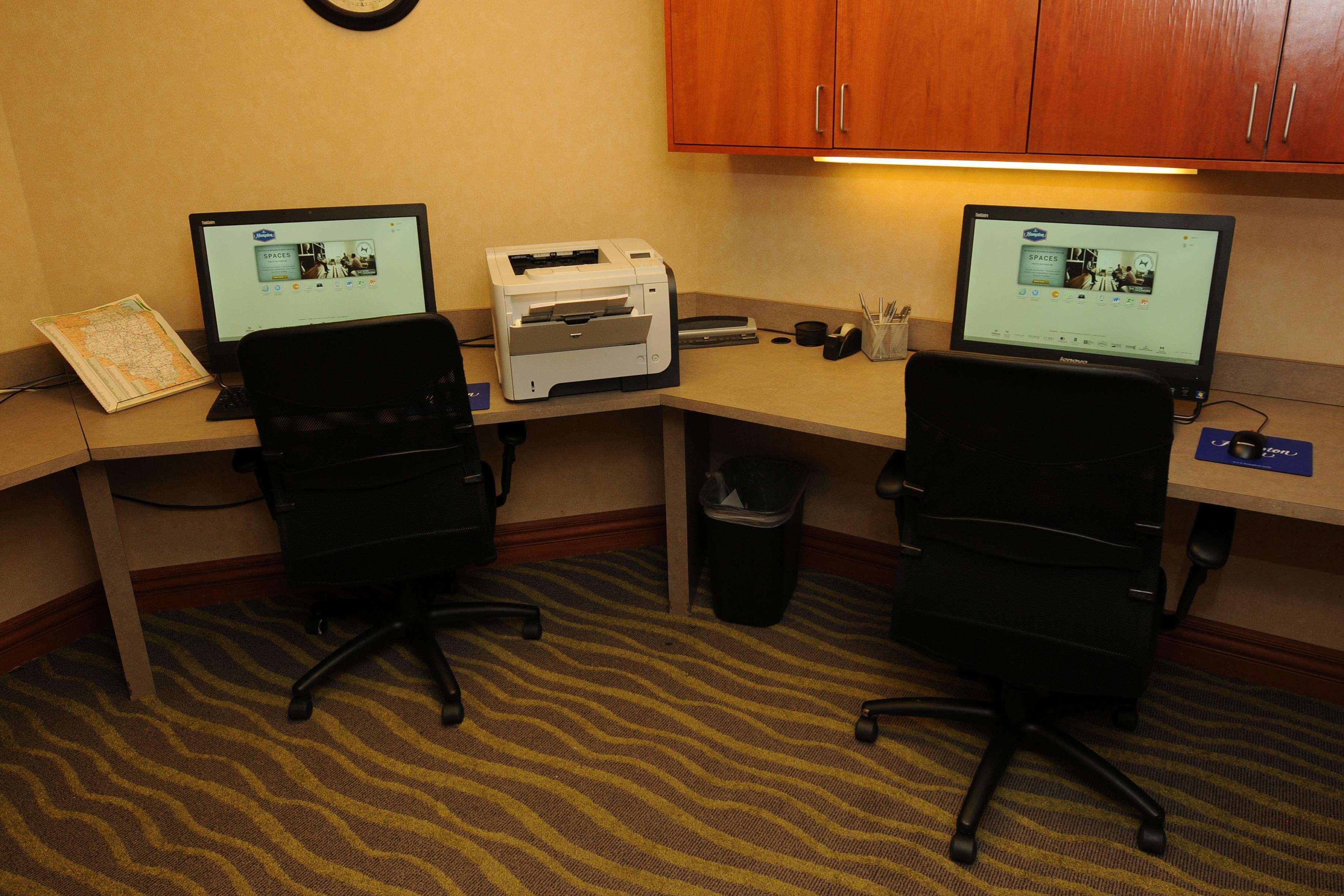 Newly Renovated Hampton Inn Omaha West Lakeside Exteriör bild