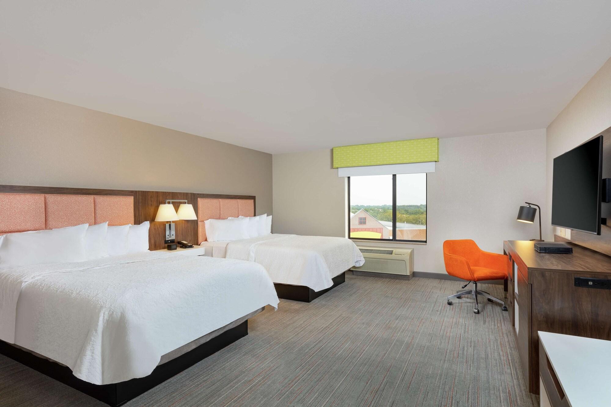 Newly Renovated Hampton Inn Omaha West Lakeside Exteriör bild