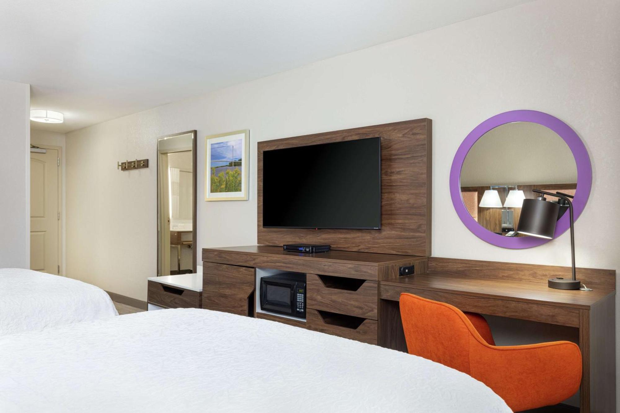 Newly Renovated Hampton Inn Omaha West Lakeside Exteriör bild