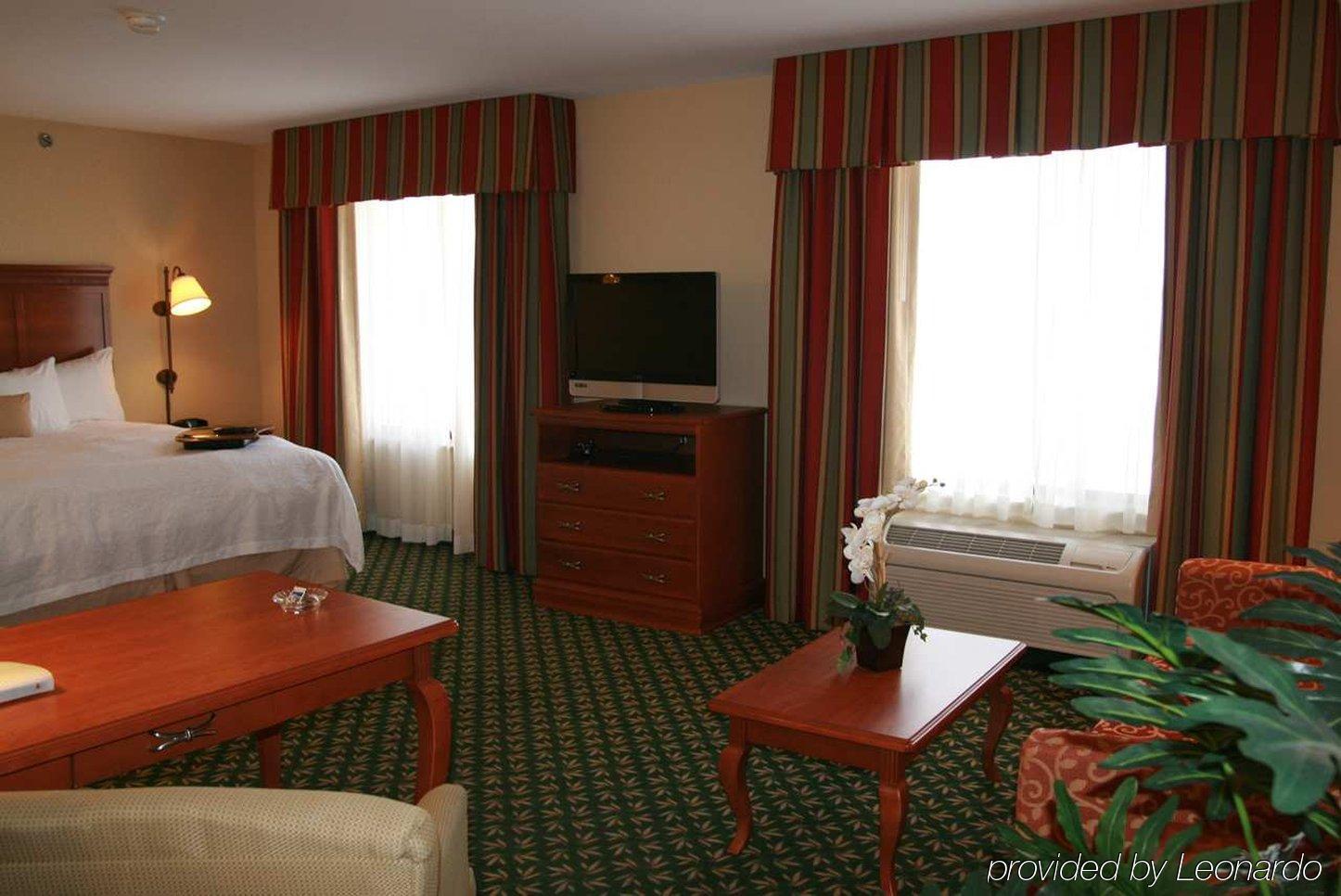 Newly Renovated Hampton Inn Omaha West Lakeside Rum bild