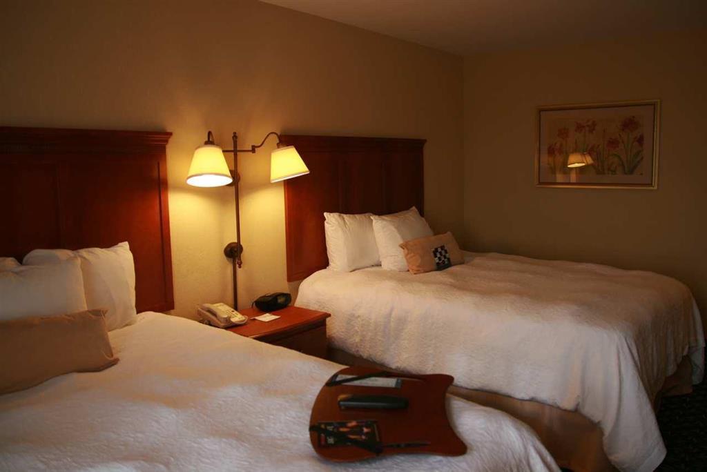 Newly Renovated Hampton Inn Omaha West Lakeside Rum bild